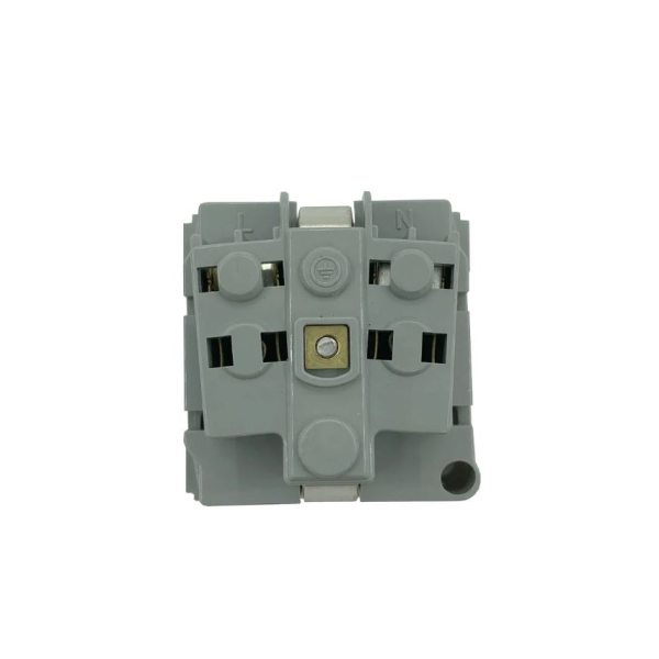 Розетка одинарная 0° с з/к, 250 В, 16A 45х45, белая